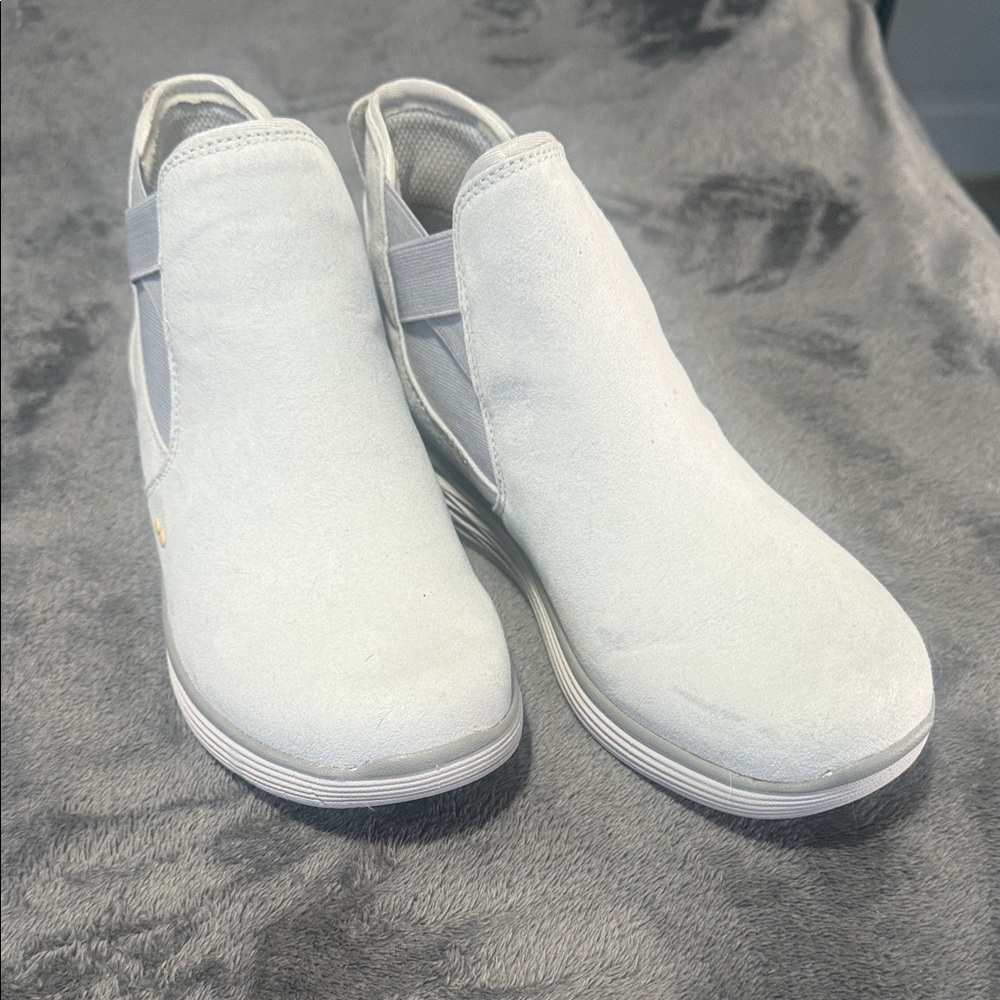 Ryka Women's Light Gray Slip-On Sneakers